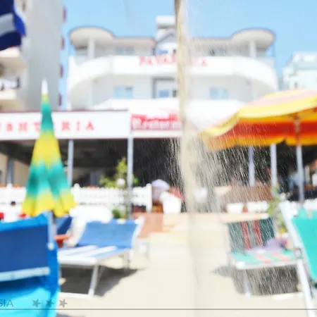 Pavarsia Beach Отель Дуррес