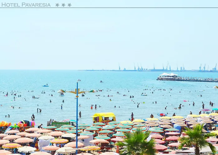 Hotel Pavarsia Beach