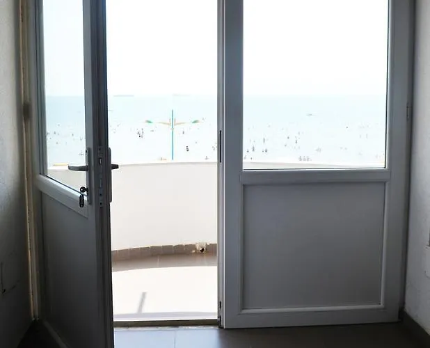 Pavarsia Beach Hotel Durrës